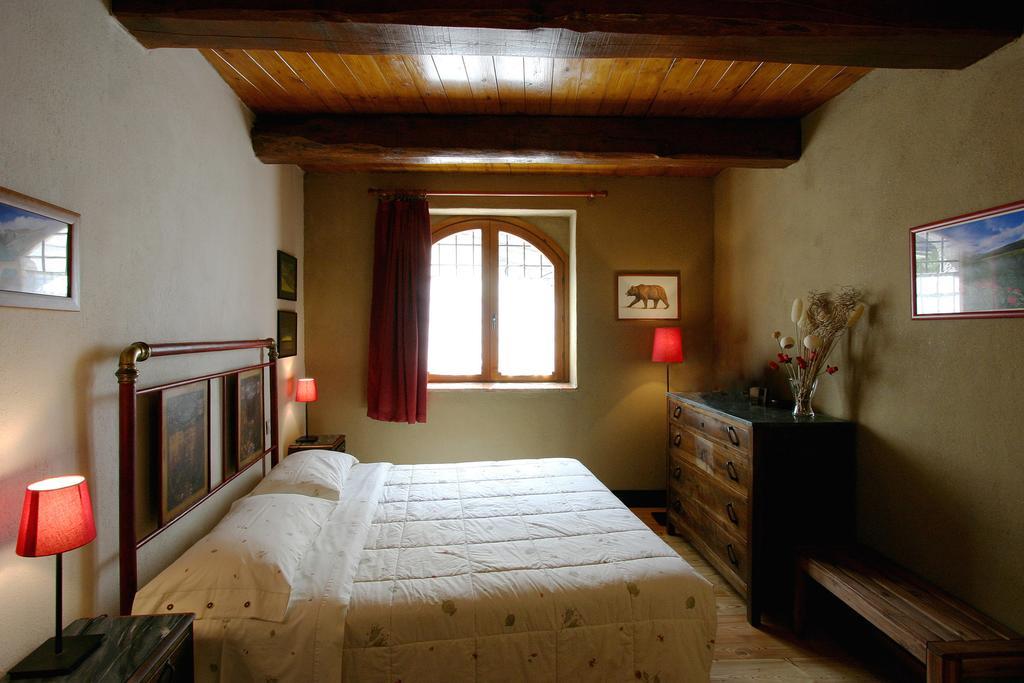 B&B Cascina Dell'Orso Castelsantangelo sul Nera Quarto foto