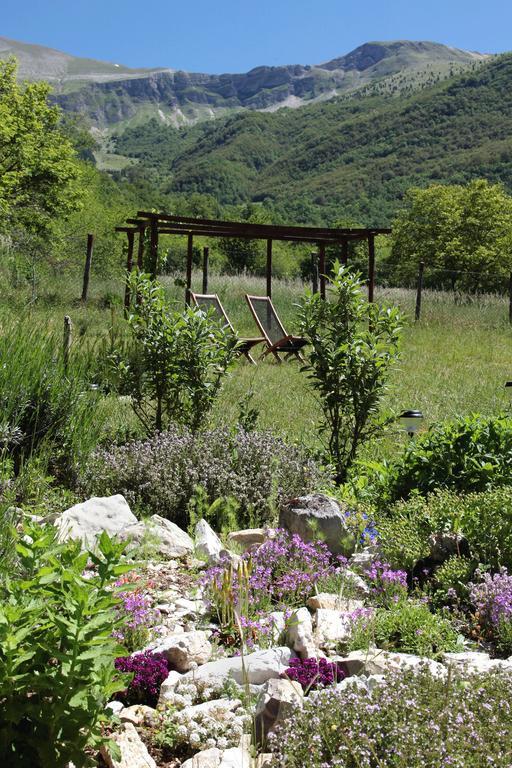 B&B Cascina Dell'Orso Castelsantangelo sul Nera Exterior foto